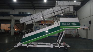 China Escalerilla de embarque blanca de los aviones, equipo del apoyo en tierra del aeropuerto del CE proveedor